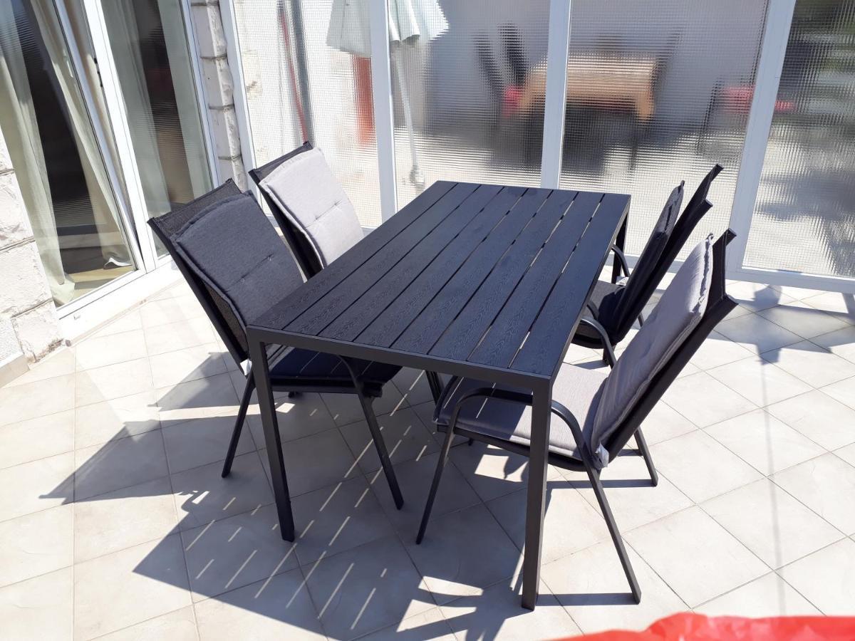 Apartment Ivana Viganj Luaran gambar